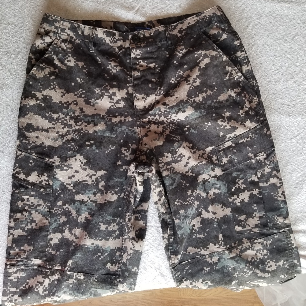 Propper ACU digital camo pants size medium